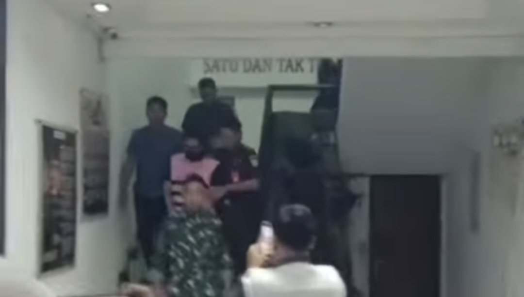 Direktur PDAM Tirta Bhagasasi Ditahan Kejaksaan, Diduga Korupsi Rp4,5 Miliar