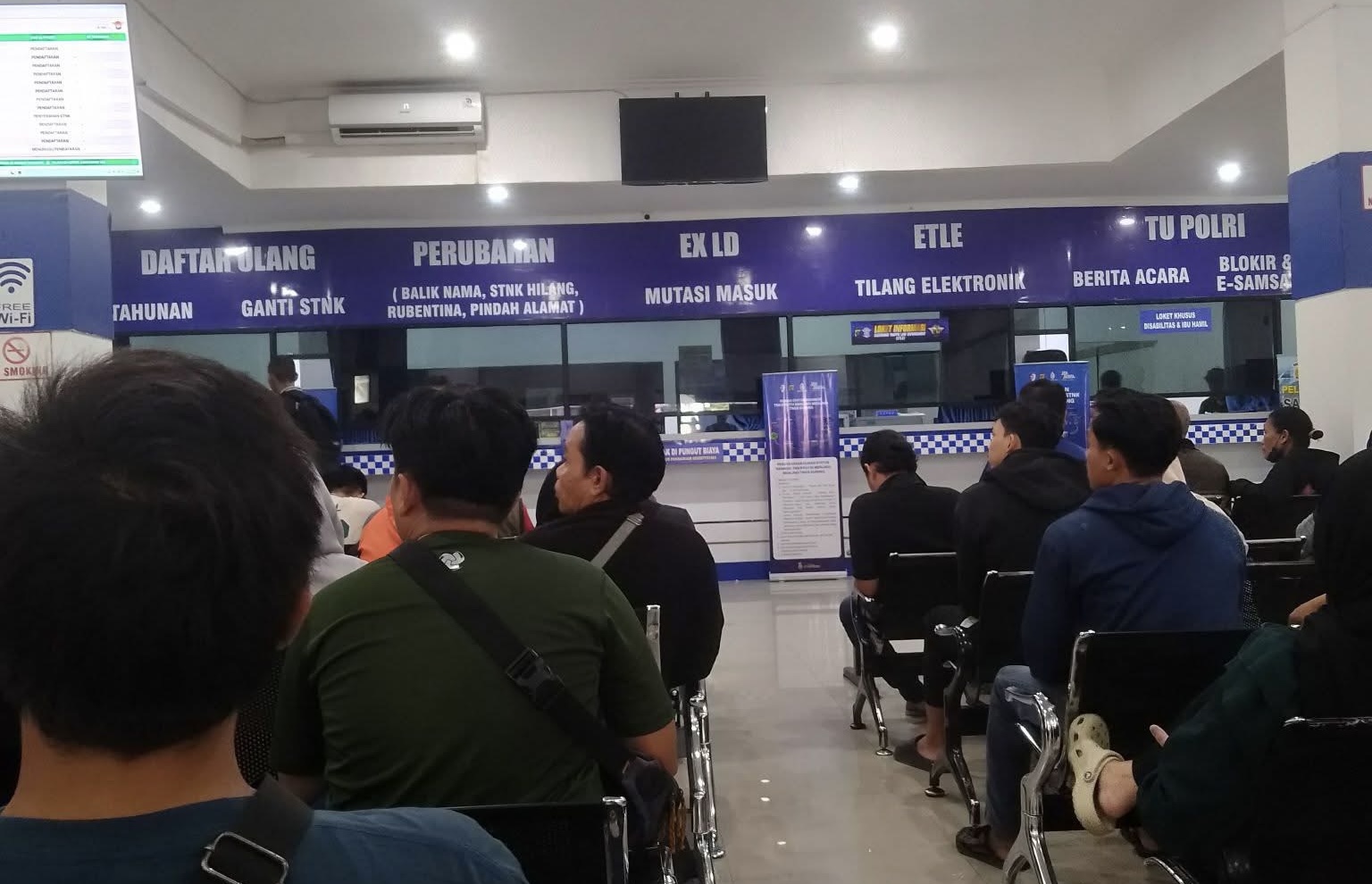 Ikuti Edaran Gubernur, Samsat Kabupaten Bekasi Terapkan Aturan Pajak Tanpa KTP Pemilik Pertama