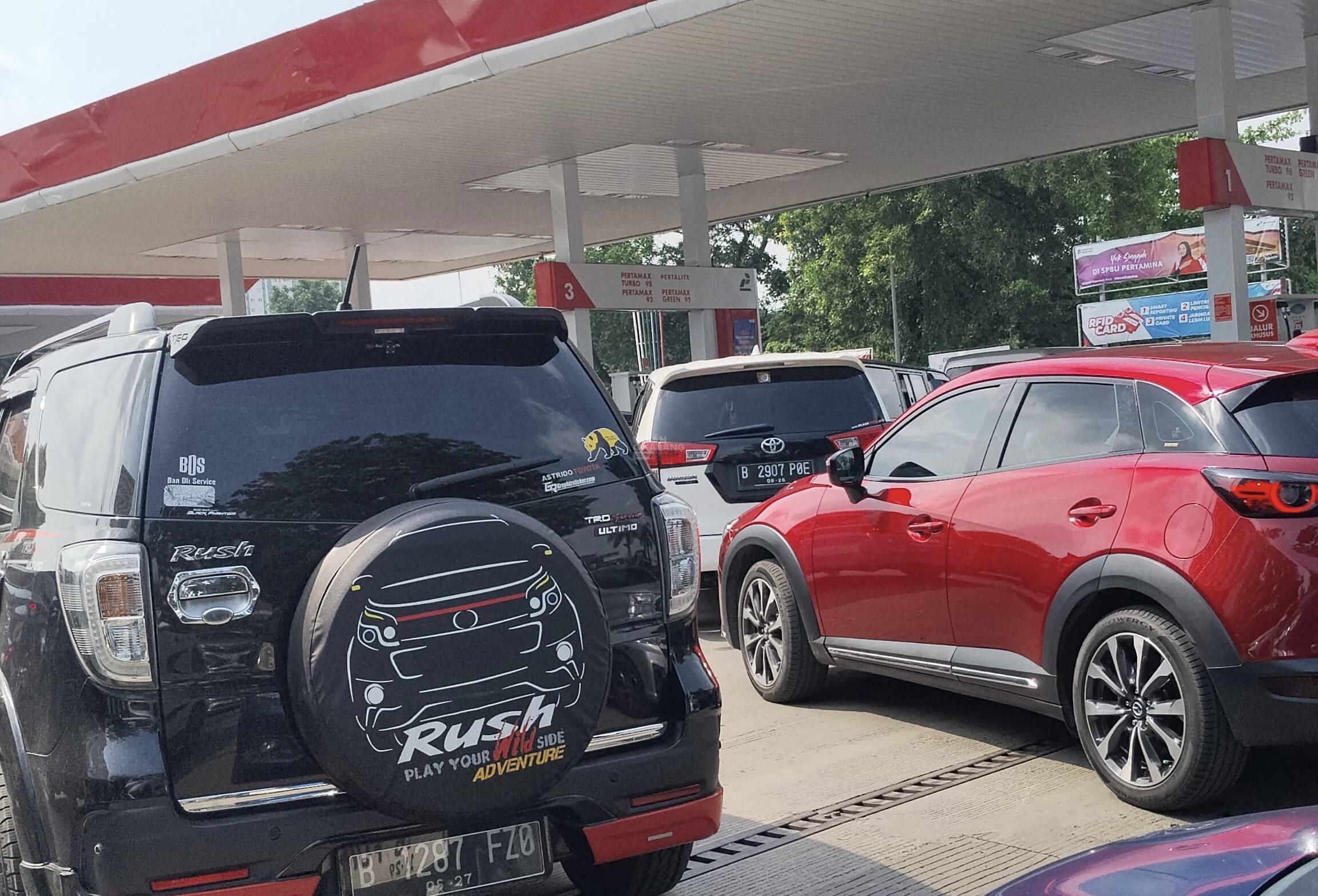 Isu Kenaikan BBM 1 April Picu Antrean, Pemerintah Pastikan Tidak Ada Perubahan Harga