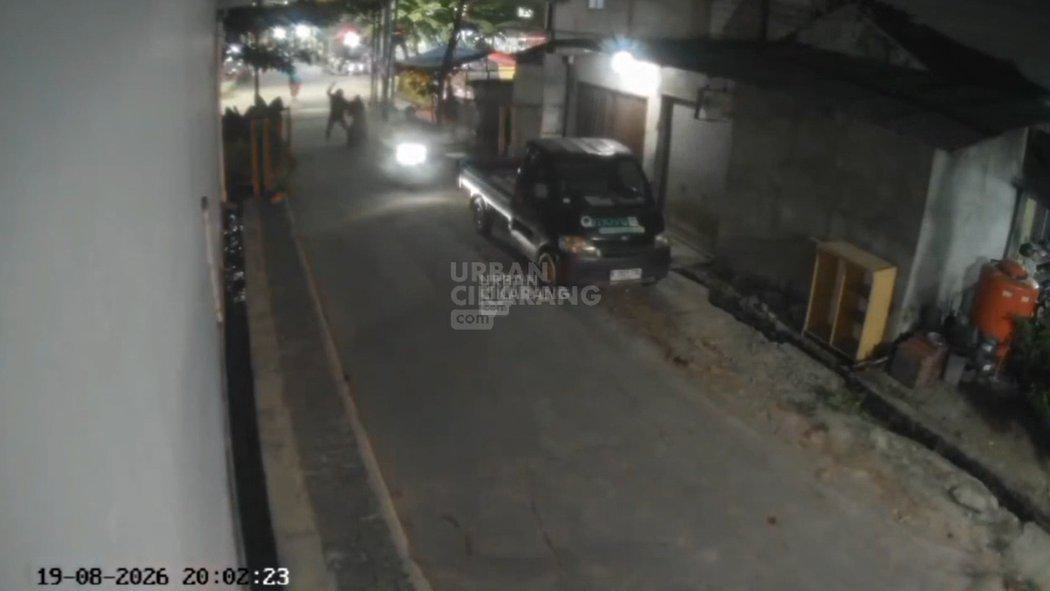 Aksi Perampokan di Sukadami Terekam CCTV, Tas Berisi Uang Rp50 Juta dan Perhiasan Dibawa Kabur