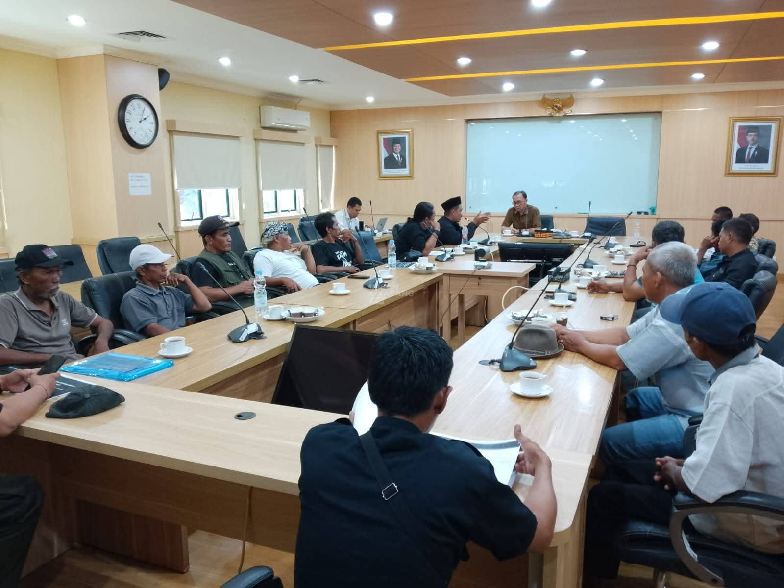Petani Bekasi Laporkan Sebuah Perusahaan ke KLH, Dugaan Limbah Cemari Sungai dan Rusak Puluhan Hektare Sawah