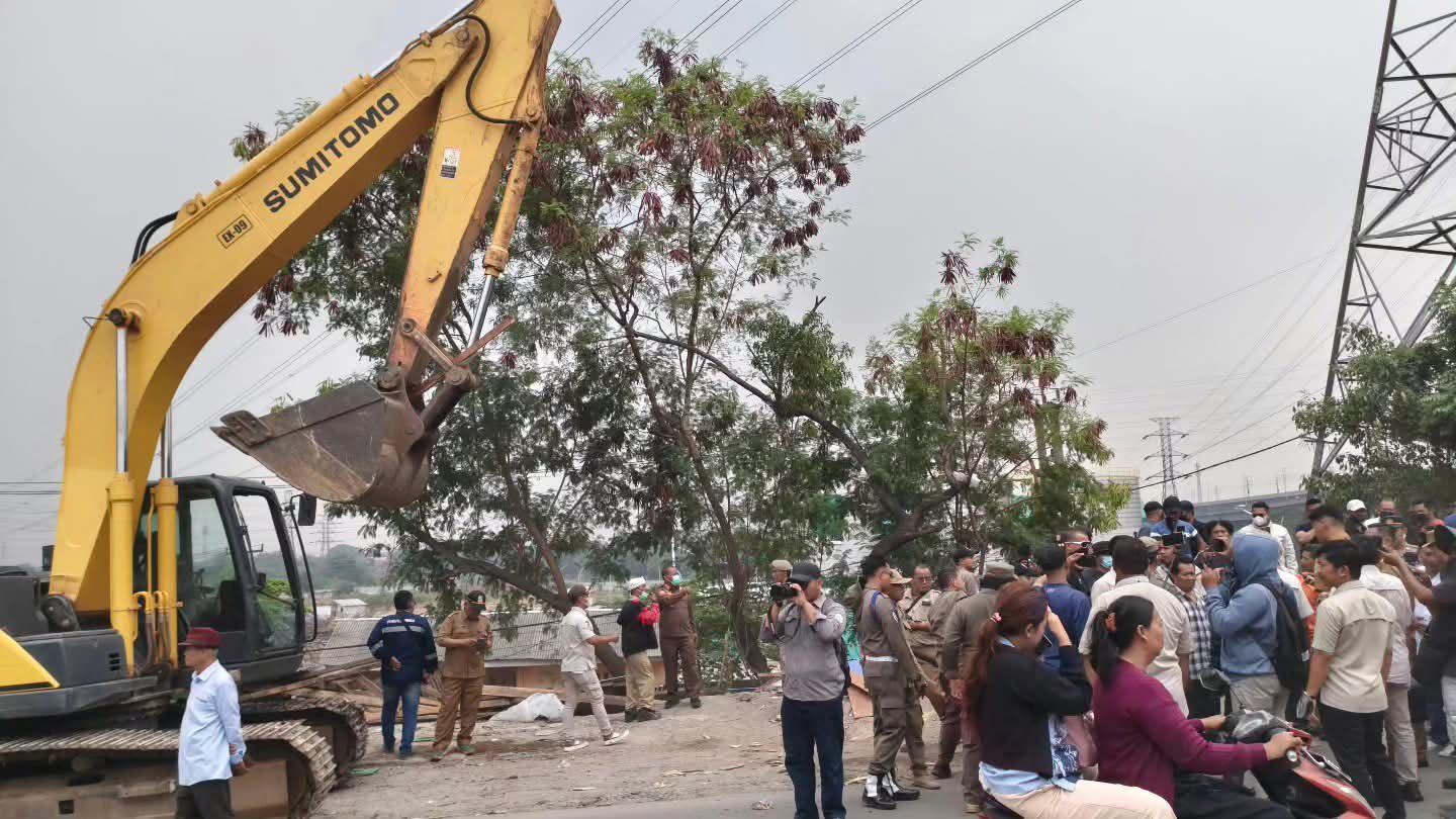 Sempat Diwarnai Penolakan, 19 Bangli di Jarakosta Akhirnya Dibongkar
